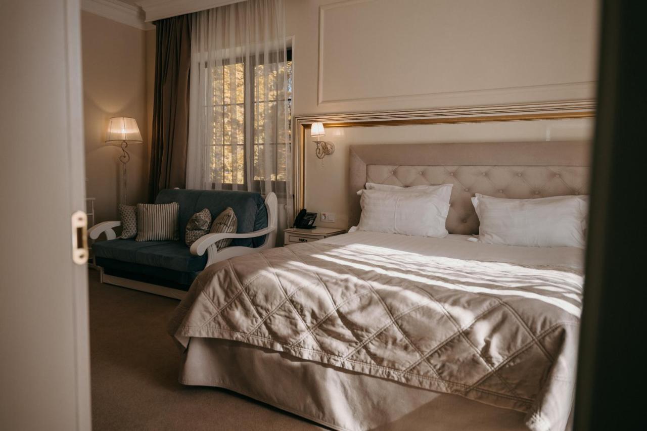 Hotel Zastava Uman Dmytrushky Esterno foto