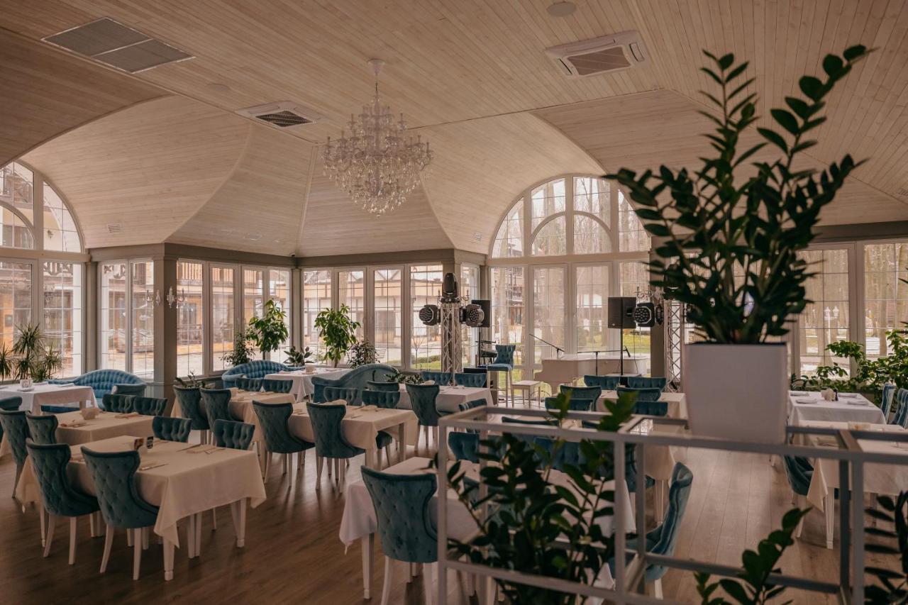 Hotel Zastava Uman Dmytrushky Esterno foto