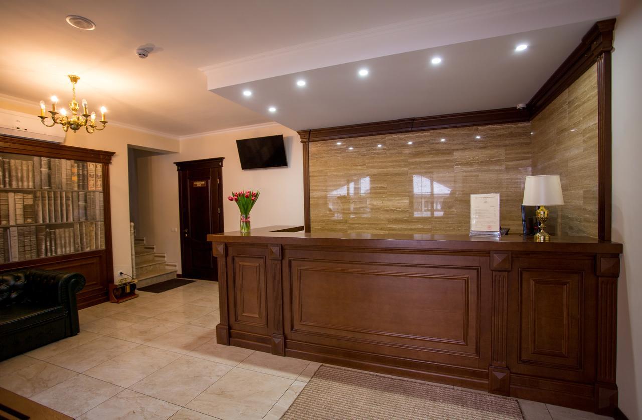 Hotel Zastava Uman Dmytrushky Esterno foto